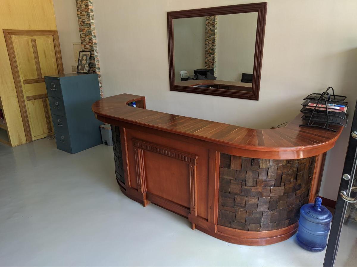 La Casa Milagrosa Hotel Coron Kültér fotó